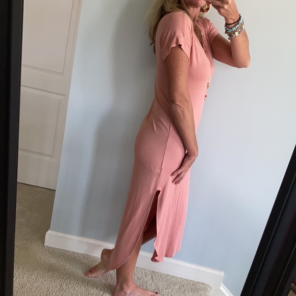 Blush Side Slit Midi Dress - Picture 7 of 9